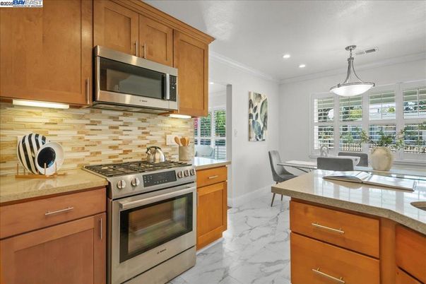 Dining room, Interior, Kitchen, Marble, Pendant Lights, Recessed Lighting, Stainless Steel Appliances
