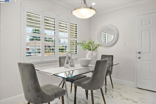 Dining room, Interior, Marble, Pendant Lights