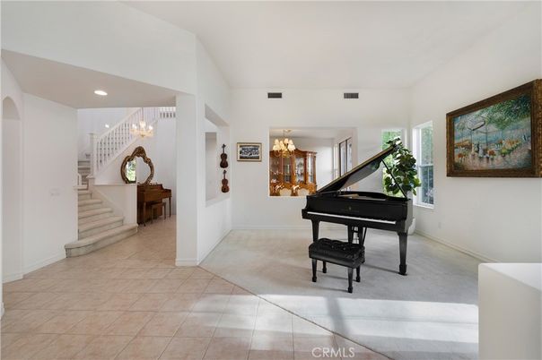 Chandelier, Interior, Pendant Lights, Piano, Recessed Lighting