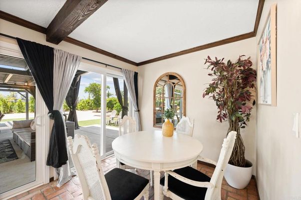 Dining room, Interior, Wooden Beams