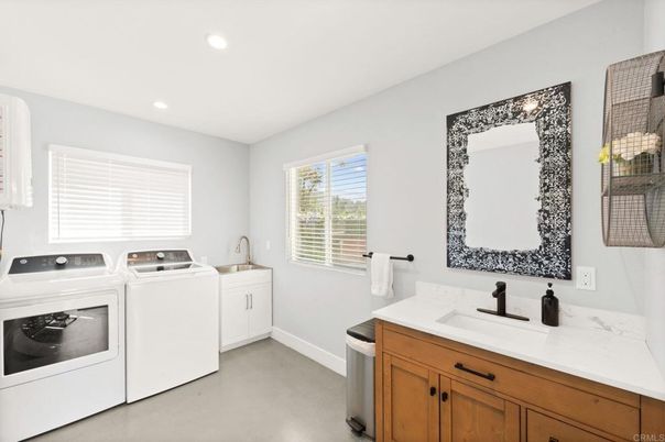 Interior, Recessed Lighting, Washer