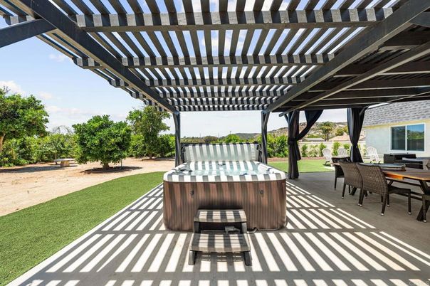 Backyard, Exterior, Hot Tub
