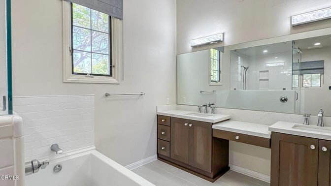 Bathroom, Dual Sink Vanities, Interior
