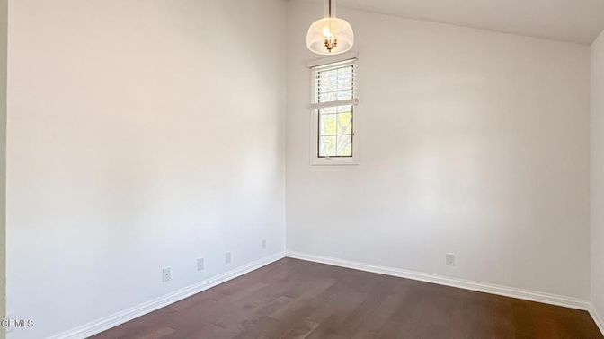 Empty room, Interior, Pendant Lights, Wood Texture Flooring