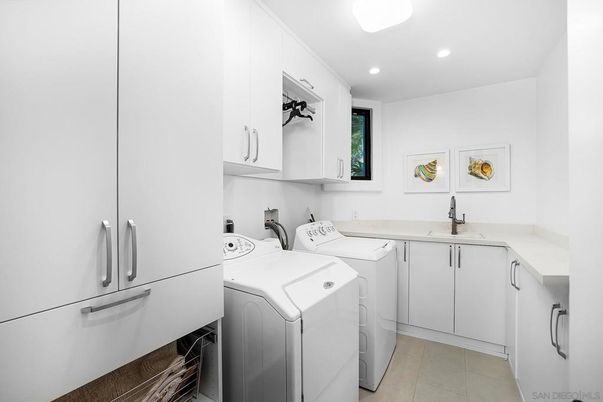 Interior, Recessed Lighting, Washer