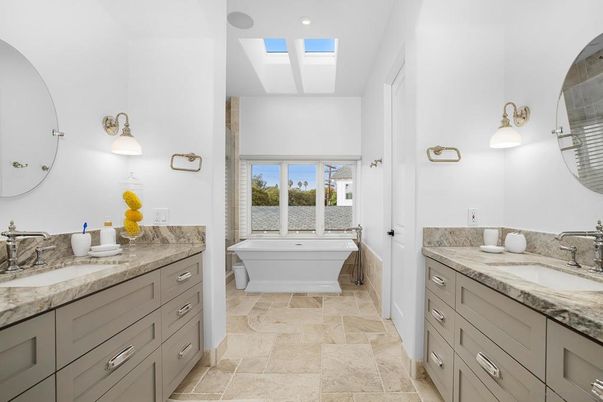 Bathroom, Dual Sink Vanities, Free Standing Baths, Interior, Recessed Lighting