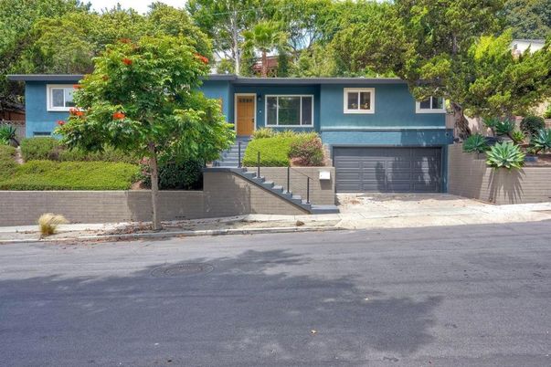 Attached, Exterior, Facade, Raised Ranch