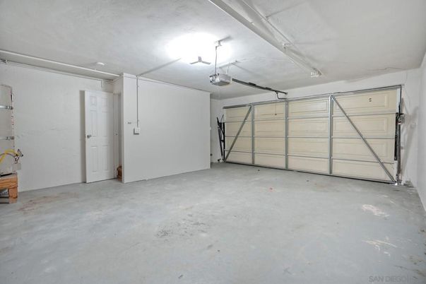 Garage, Interior