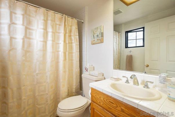 Bathroom, Interior, Tile Countertops