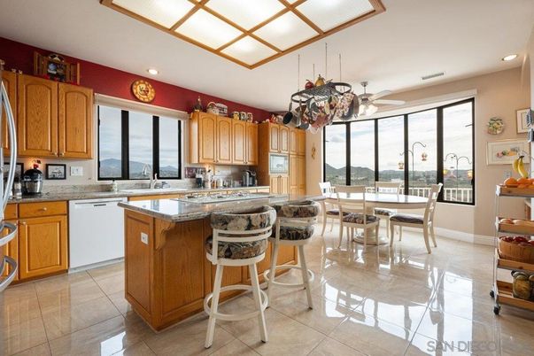 Dining room, Interior, Kitchen, Recessed Lighting