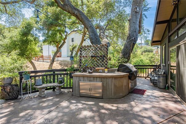 Exterior, Hot Tub