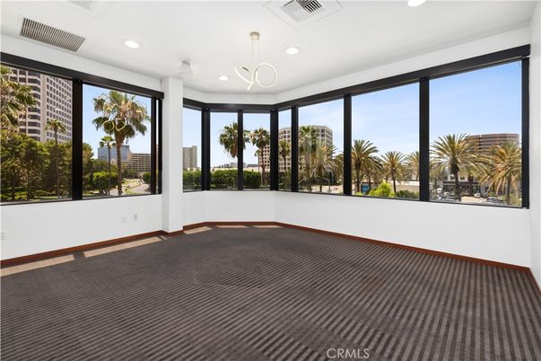 Empty room, Interior, Pendant Lights, Recessed Lighting