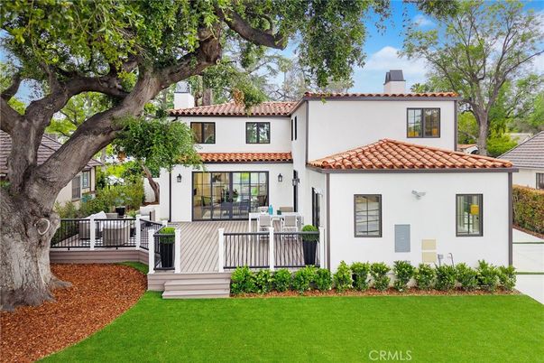 Backyard, Exterior, Facade, Spanish Mediterranean
