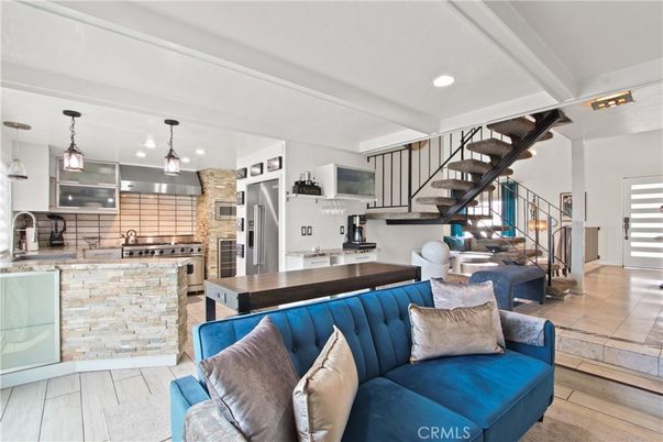 Interior, Kitchen, Living room, Pendant Lights, Recessed Lighting, Stainless Steel Appliances, Wood Texture Flooring