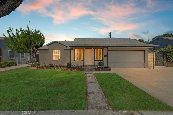Attached, Backyard, Exterior, Facade, Ranch