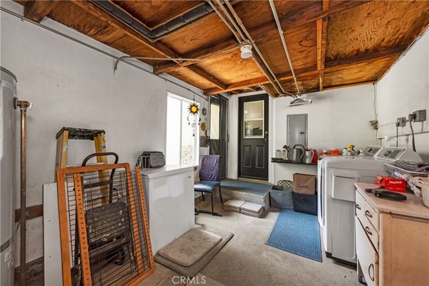 Interior, Washer, Wooden Beams, Wooden Ceilings