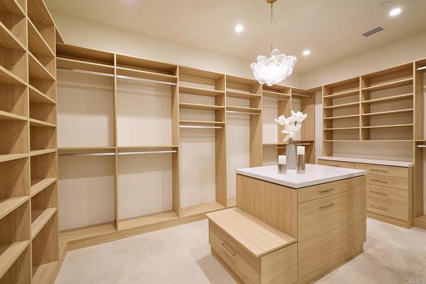 Interior, Pendant Lights, Recessed Lighting, Walk-in Closets