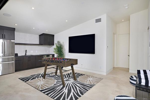 Game Room, Interior, Kitchen, Recessed Lighting, Stainless Steel Appliances