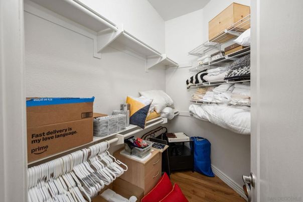 Interior, Walk-in Closets, Wood Texture Flooring