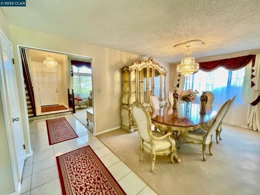 Chandelier, Dining room, Interior