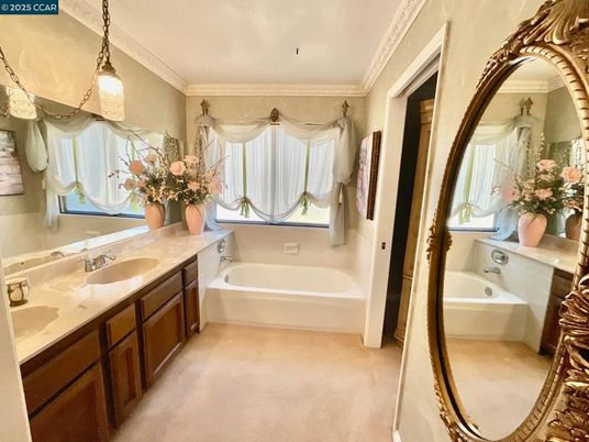 Bathroom, Dual Sink Vanities, Interior, Pendant Lights