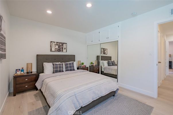 Bedroom, Interior, Recessed Lighting, Wood Texture Flooring