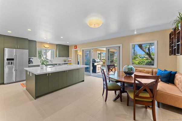Dining room, Interior, Kitchen, Recessed Lighting, Stainless Steel Appliances