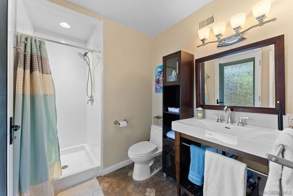 Bathroom, Interior, Recessed Lighting