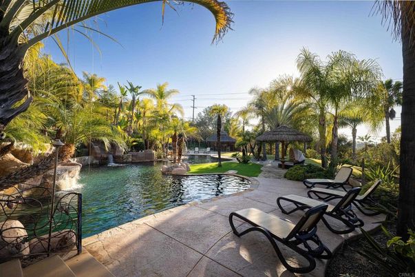 Exterior, Pool, Water