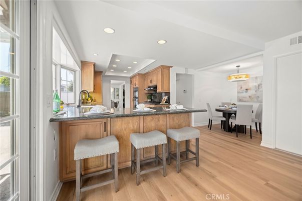 Dining room, Interior, Kitchen, Pendant Lights, Recessed Lighting, Wood Texture Flooring