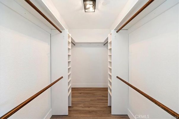 Interior, Walk-in Closets, Wood Texture Flooring