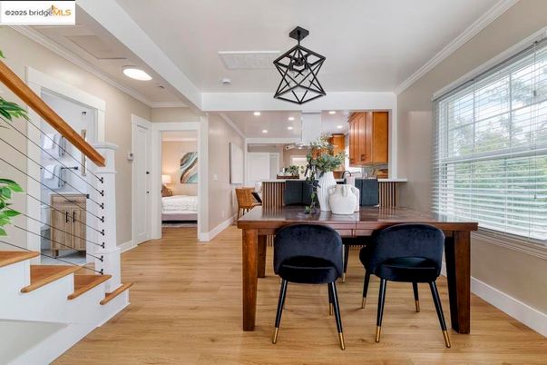 Dining room, Interior, Kitchen, Pendant Lights, Recessed Lighting, Wood Texture Flooring