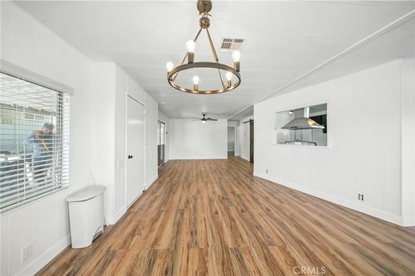 Interior, Pendant Lights, Wood Texture Flooring