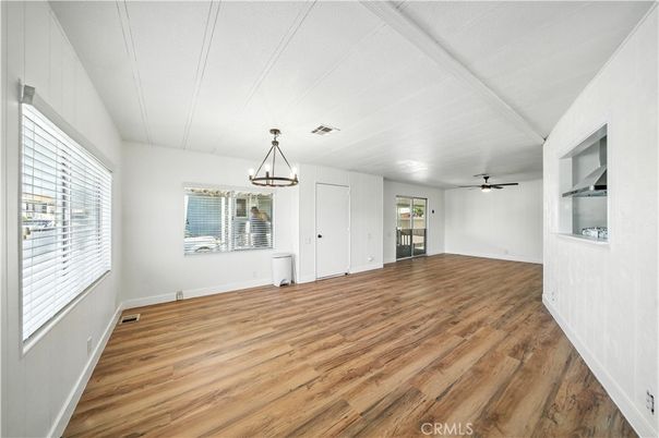 Chandelier, Empty room, Interior, Wood Texture Flooring