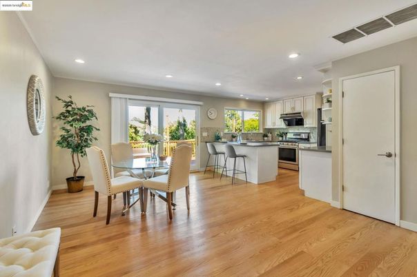 Dining room, Interior, Kitchen, Recessed Lighting, Stainless Steel Appliances, Wood Texture Flooring
