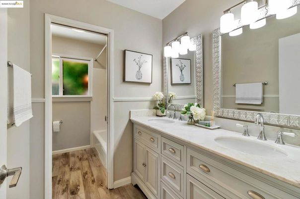 Bathroom, Dual Sink Vanities, Interior, Wood Texture Flooring