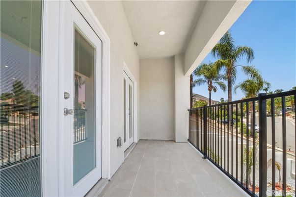 Exterior, Recessed Lighting