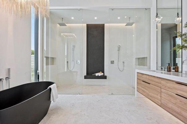 Bathroom, Free Standing Baths, Glass Shower, Interior, Pendant Lights, Recessed Lighting
