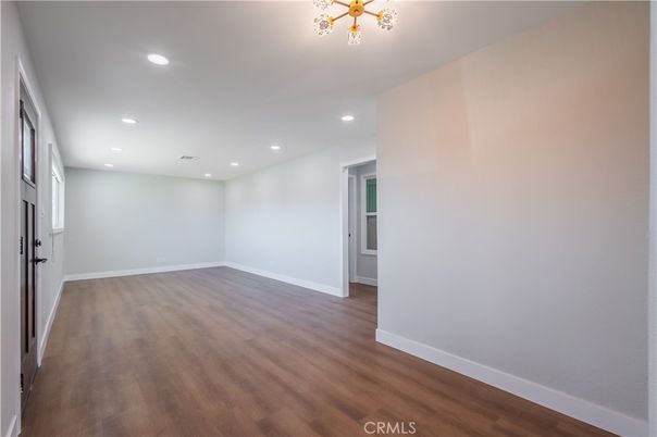 Empty room, Interior, Recessed Lighting, Wood Texture Flooring