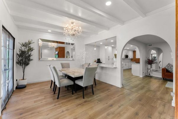 Chandelier, Dining room, Interior, Recessed Lighting, Wood Texture Flooring