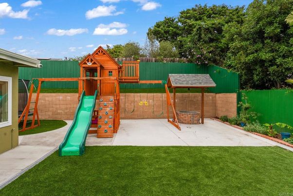 Backyard, Exterior, Playground