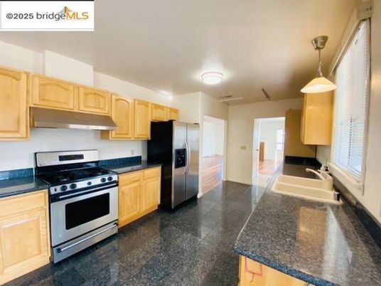 Interior, Kitchen, Pendant Lights, Stainless Steel Appliances