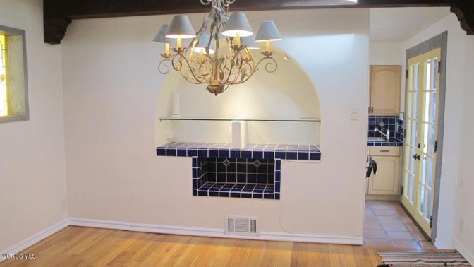 Chandelier, Interior, Wood Texture Flooring