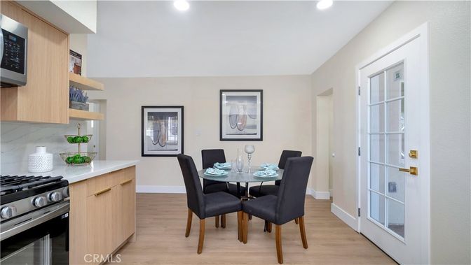 Dining room, Interior, Kitchen, Recessed Lighting, Stainless Steel Appliances, Wood Texture Flooring