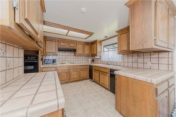 Interior, Kitchen, Tile Countertops