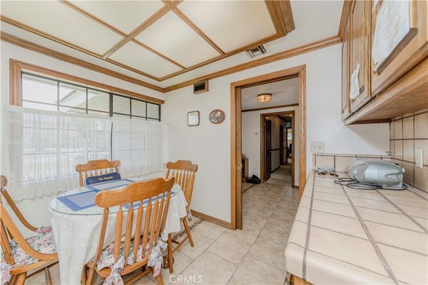Dining room, Interior