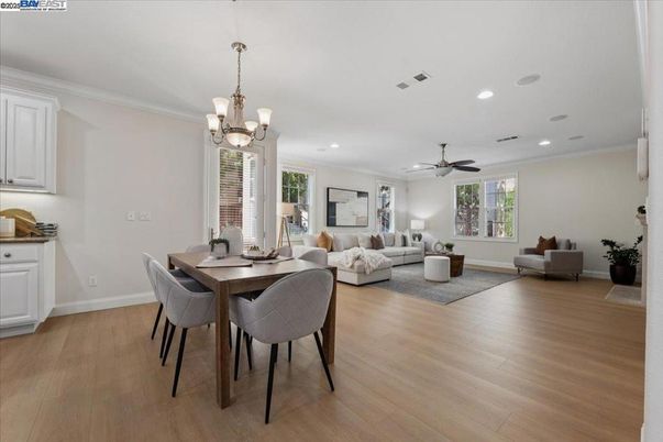 Chandelier, Dining room, Interior, Living room, Recessed Lighting, Wood Texture Flooring