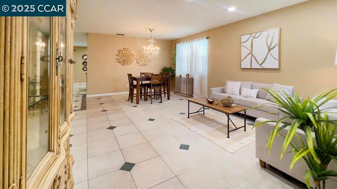 Chandelier, Dining room, Interior, Living room, Recessed Lighting