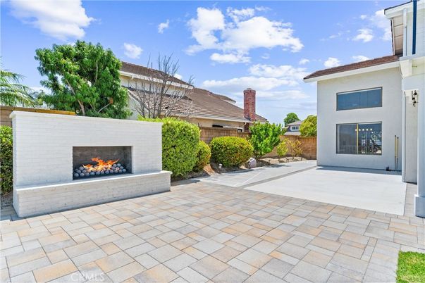 Exterior, Fireplace