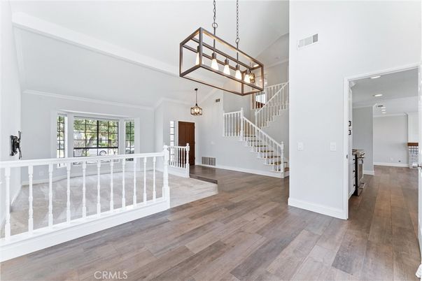 Interior, Pendant Lights, Recessed Lighting, Wood Texture Flooring